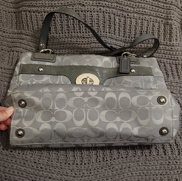 EUC- Grey Coach Large tote purse. Like New condition. - Picture 3 of 16